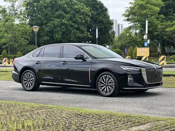 Hongqi H5 2025