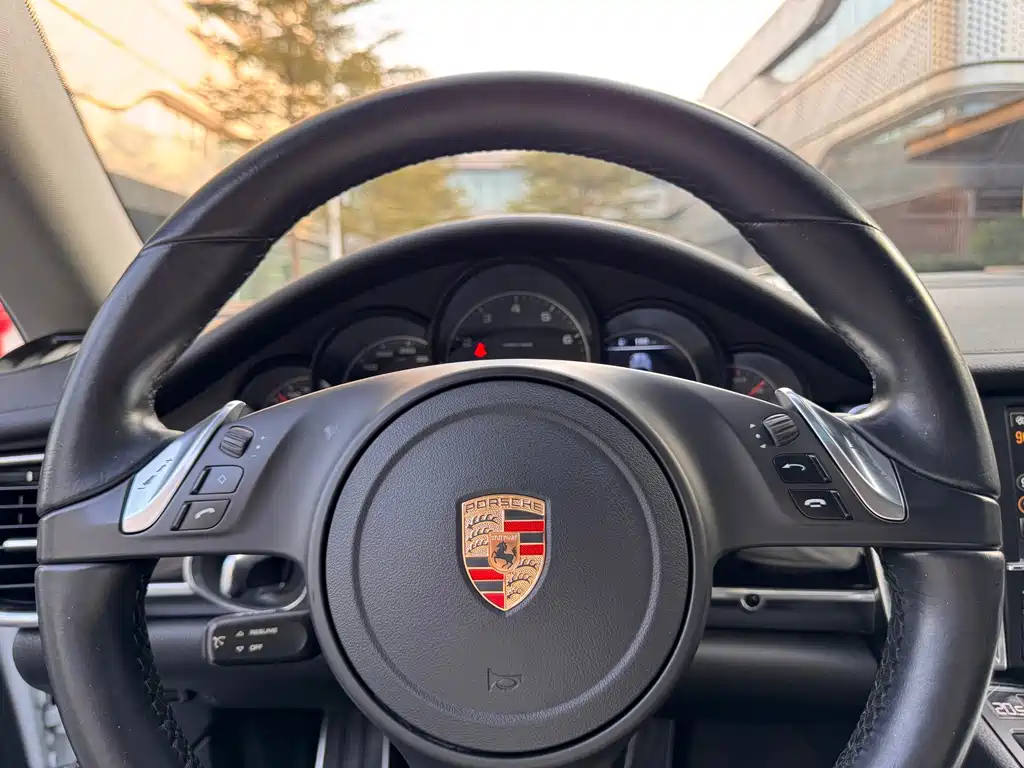 Porsche Panamera 2015 — фото 12