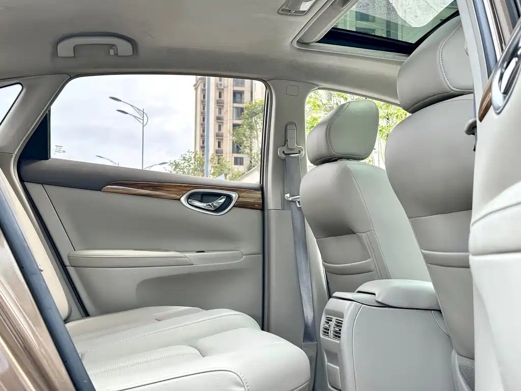 Nissan Sylphy 2015 — фото 28