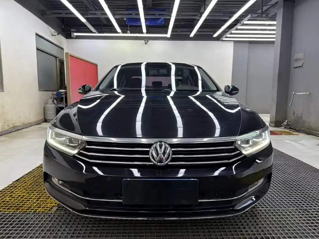 Volkswagen Magotan 2017 — фото 1