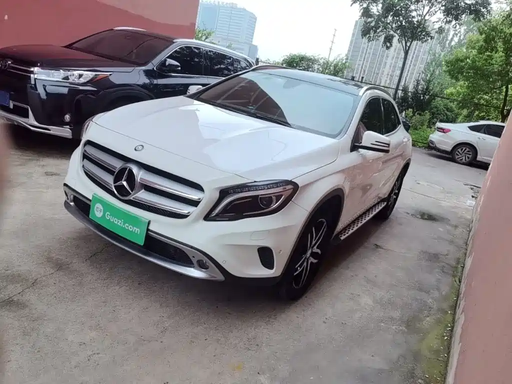 Mercedes-Benz GLA 2016