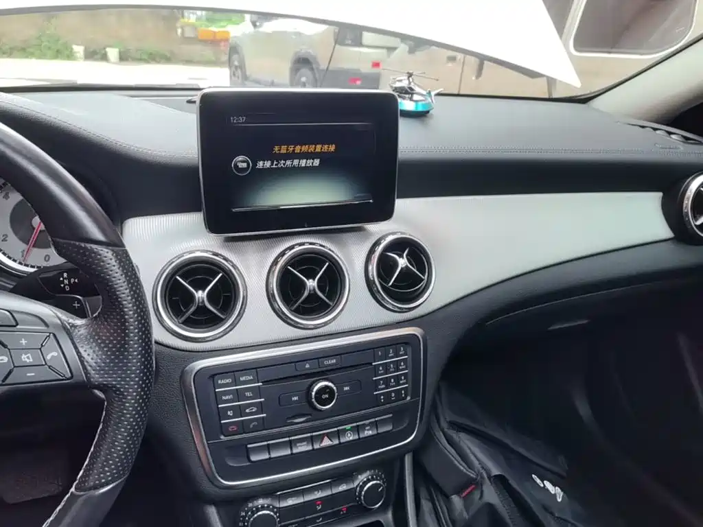 Mercedes-Benz GLA 2016 — фото 13