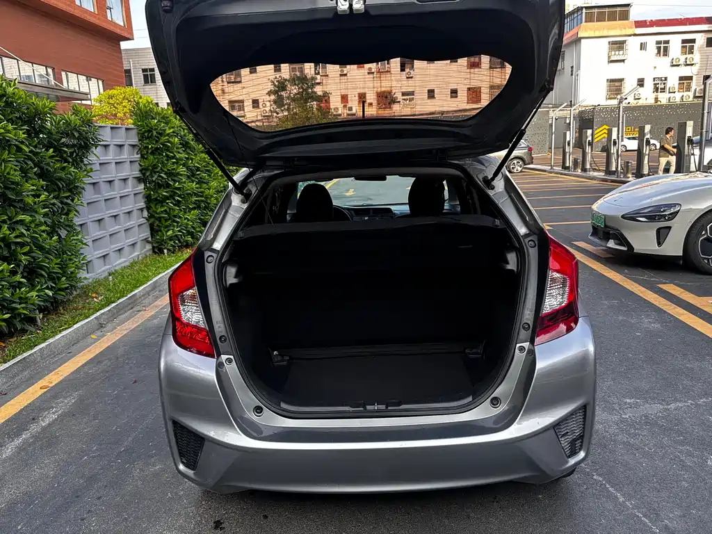 Honda Fit 2016 — фото 12