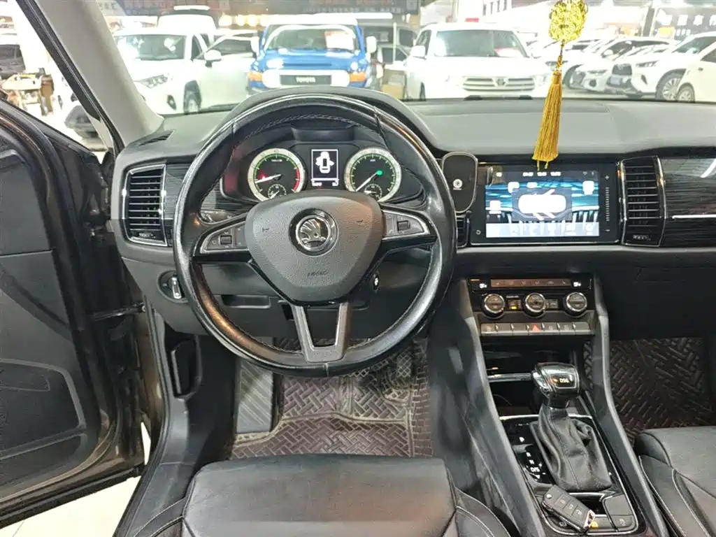 Skoda Kodiaq 2018 — фото 11