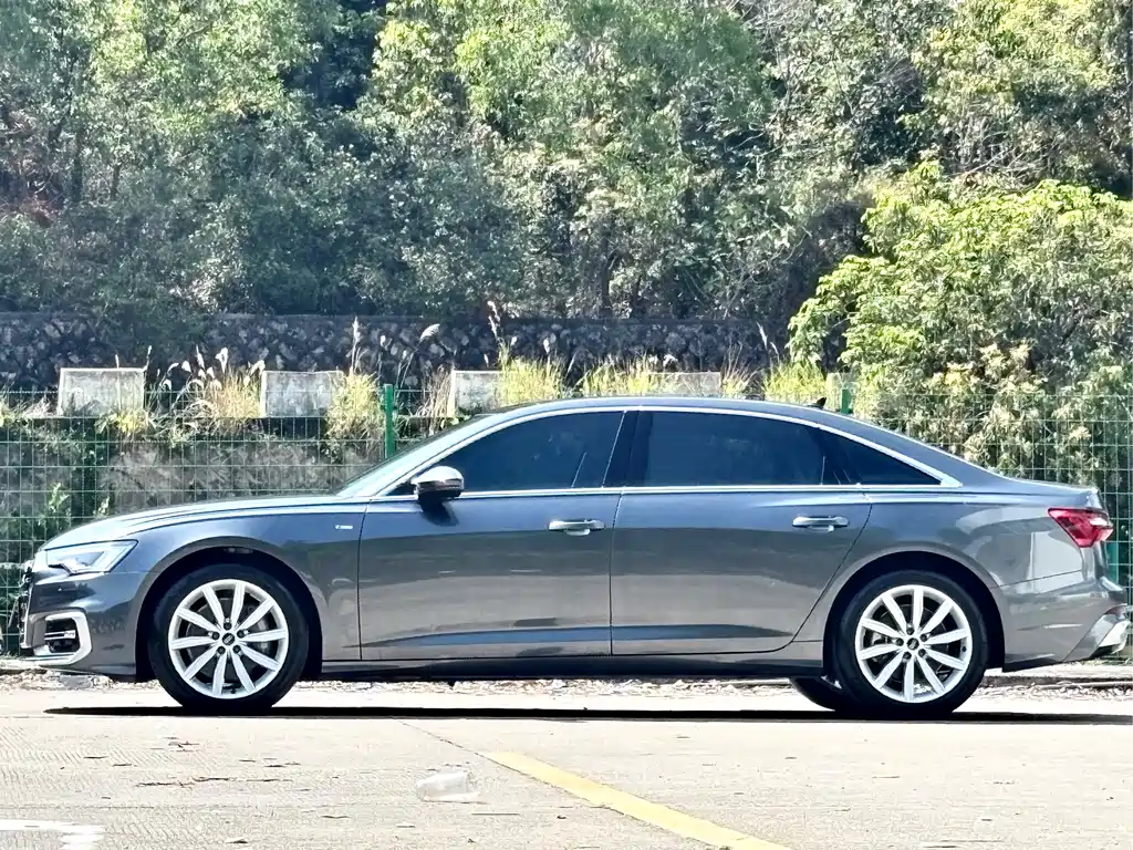 Audi A6L 2023 — фото 21