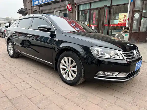 Volkswagen Magotan 2013