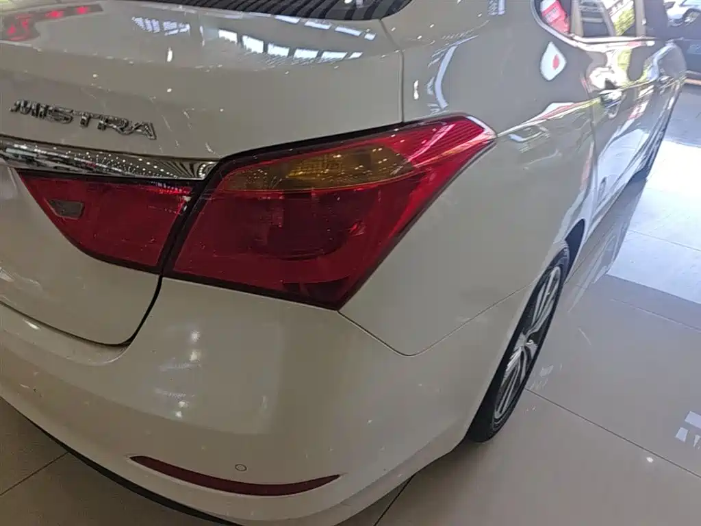 Hyundai Mistra 2017 — фото 8