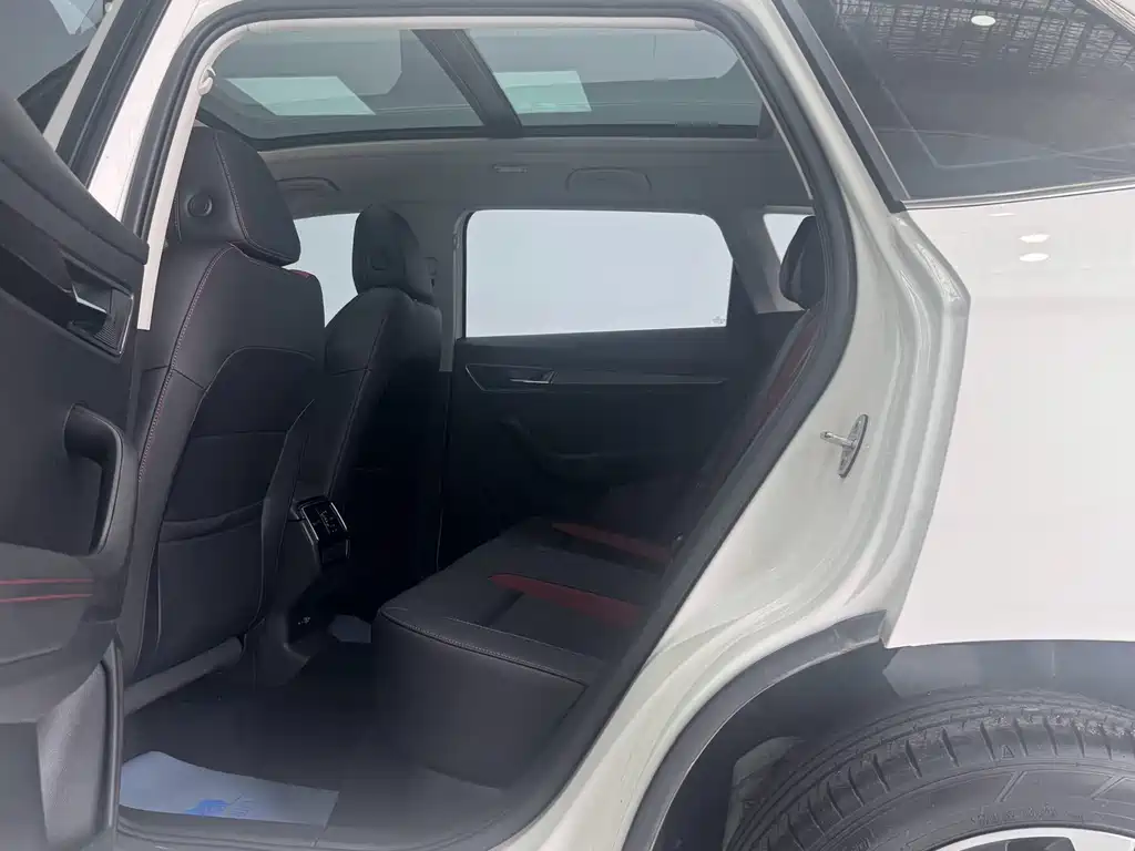 Skoda Karoq 2022 — фото 11