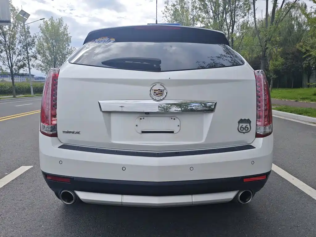 Cadillac SRX 2015 — фото 6