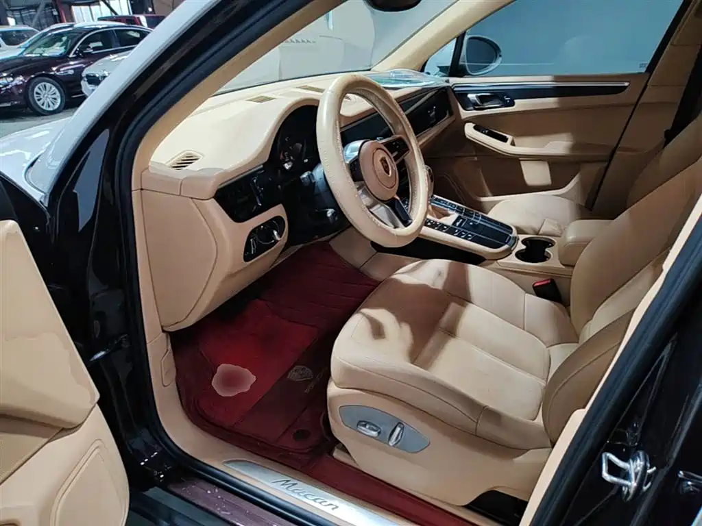 Porsche Macan 2016 — фото 15