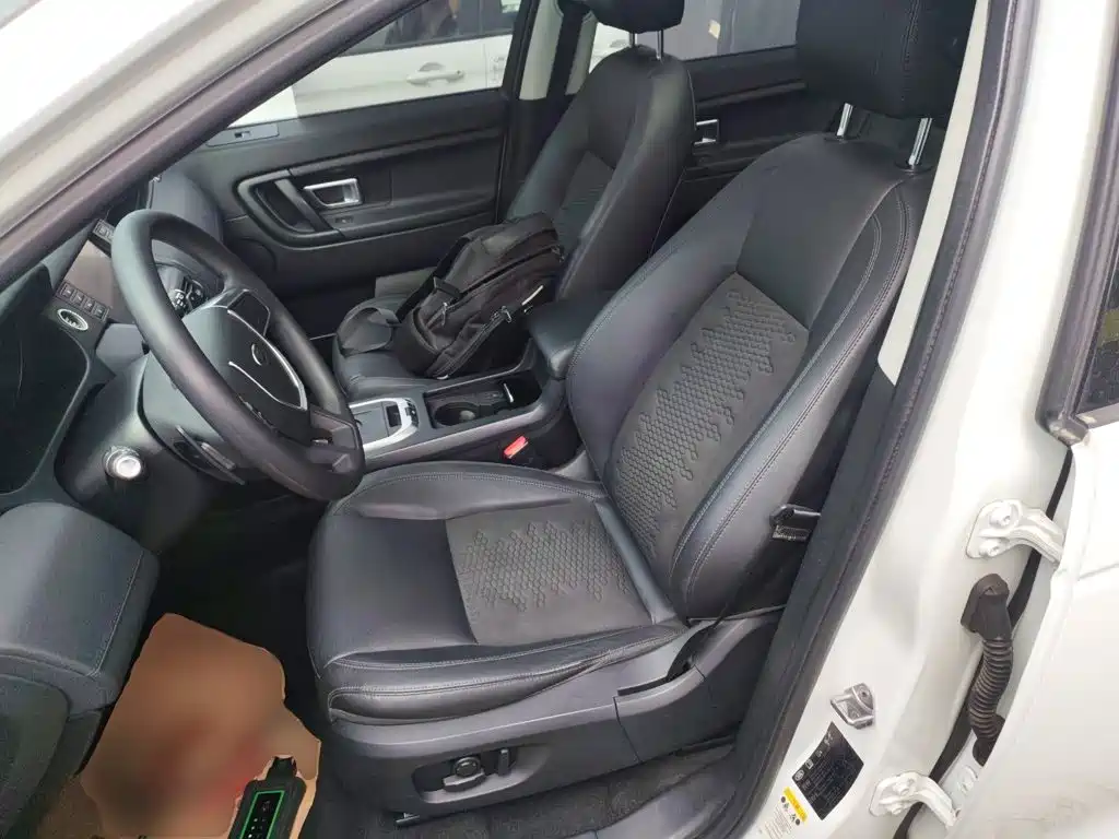 Land Rover Discovery Sport 2017 — фото 11