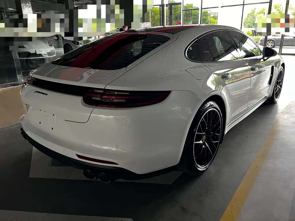 Porsche Panamera 2020 — фото 17