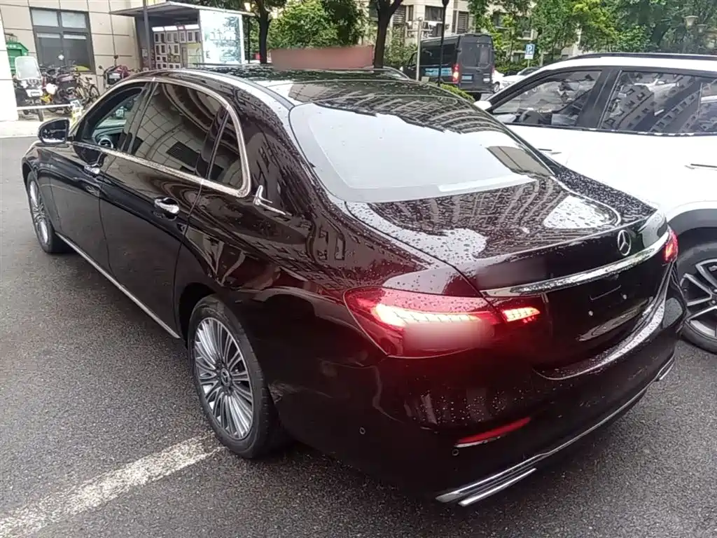 Mercedes-Benz E-Class 2021
