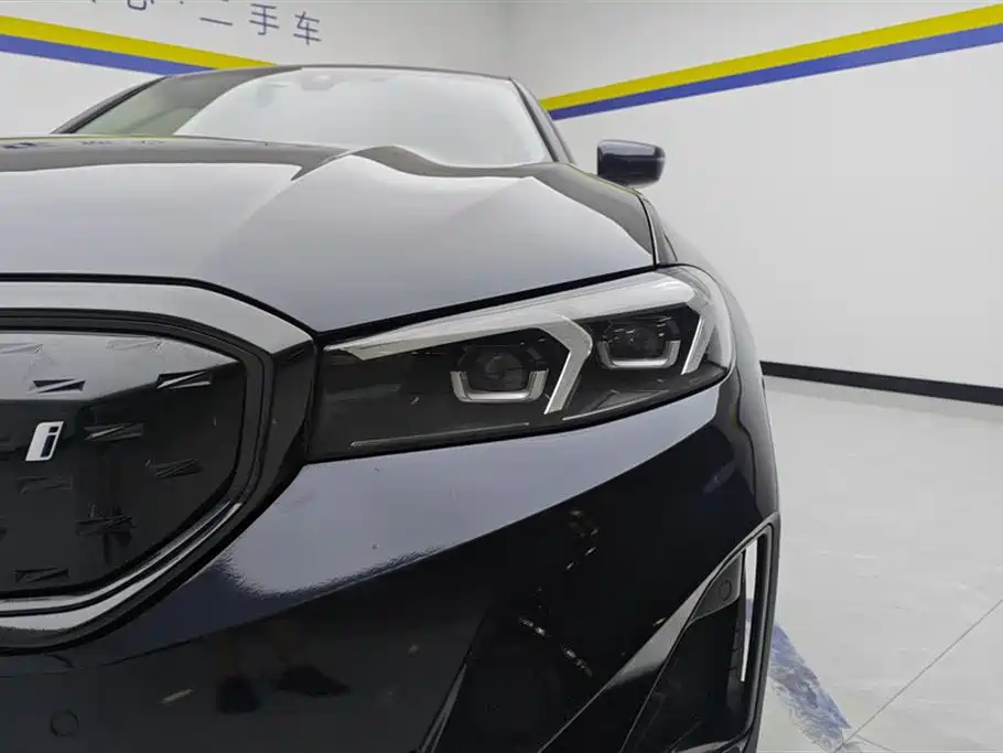 BMW i3 2022