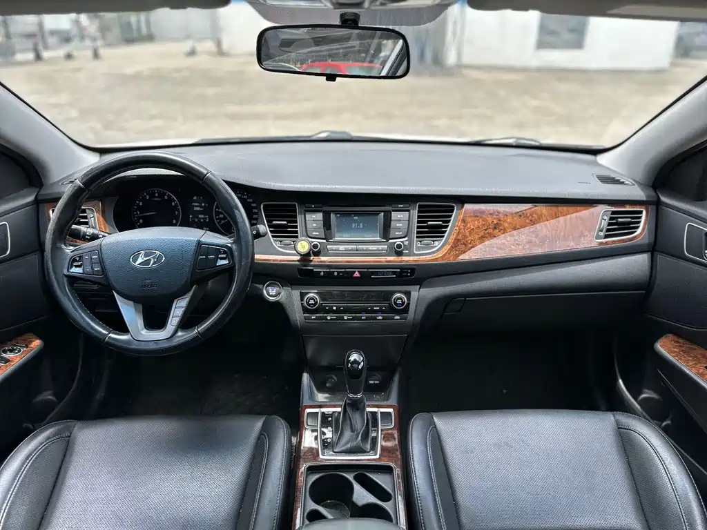 Hyundai Mistra 2013 — фото 12