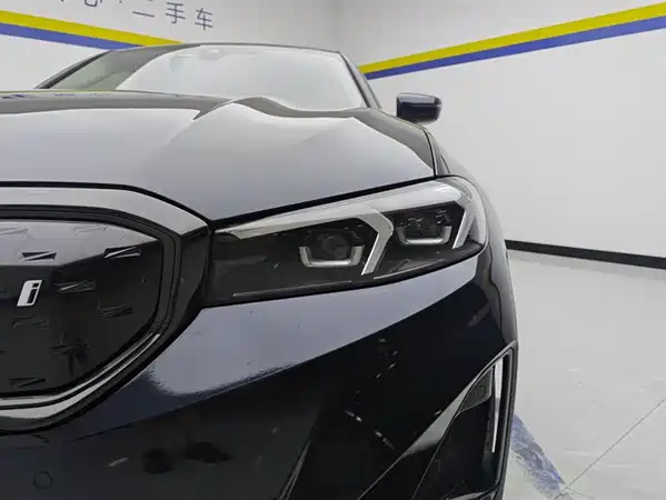 BMW i3 2022