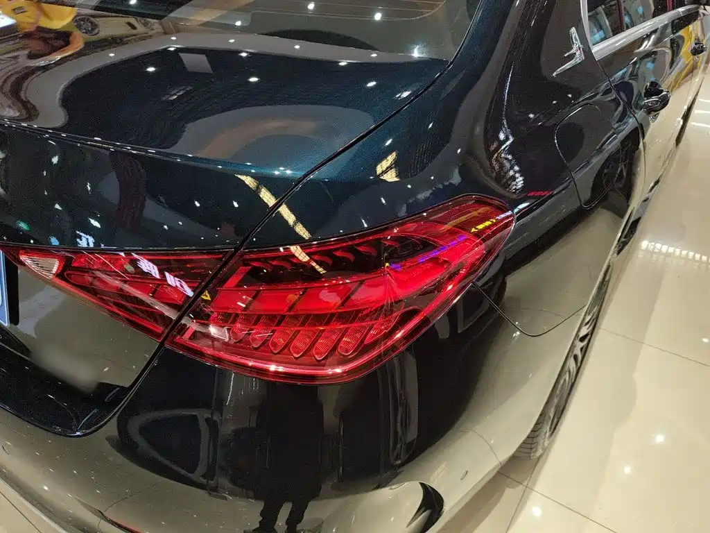 Mercedes-Benz C-Class 2023 — фото 24
