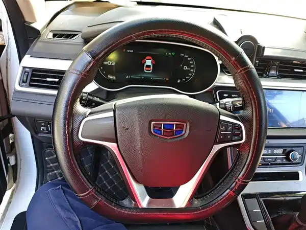 Geely Emgrand 2018