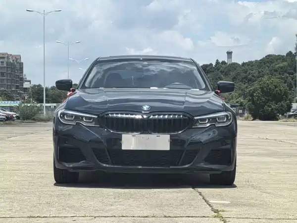 BMW 3 Series 2022
