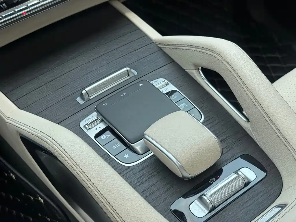 Mercedes-Benz GLE 2019 — фото 14