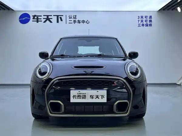 MINI MINI 2023