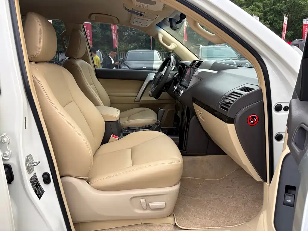 Toyota Prado 2016 — фото 14