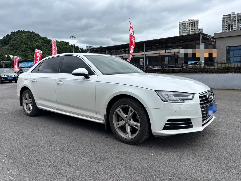 Audi A4L 2017 — фото 3