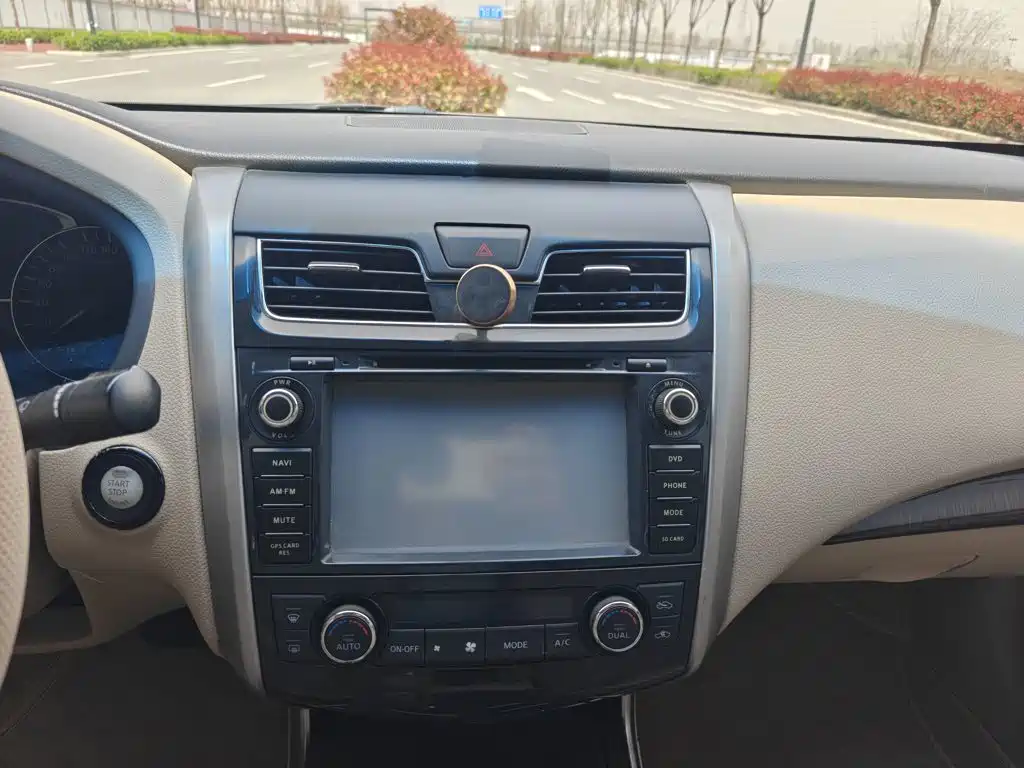 Nissan Teana 2014