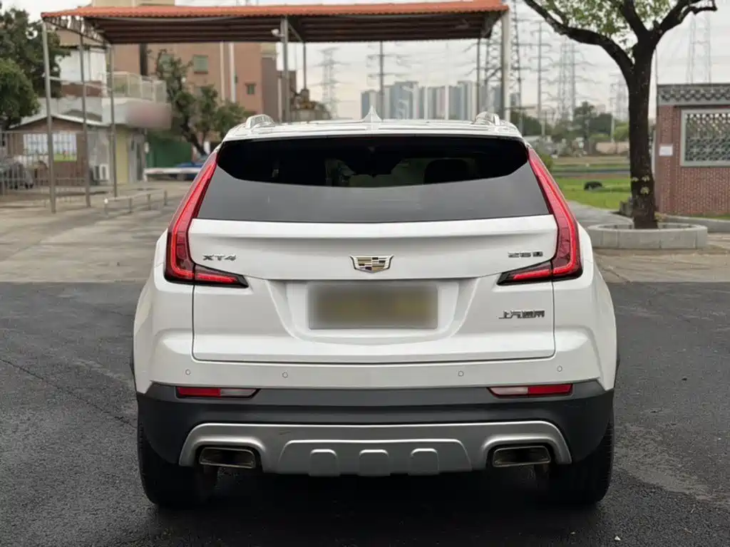 Cadillac XT4 2019 — фото 19