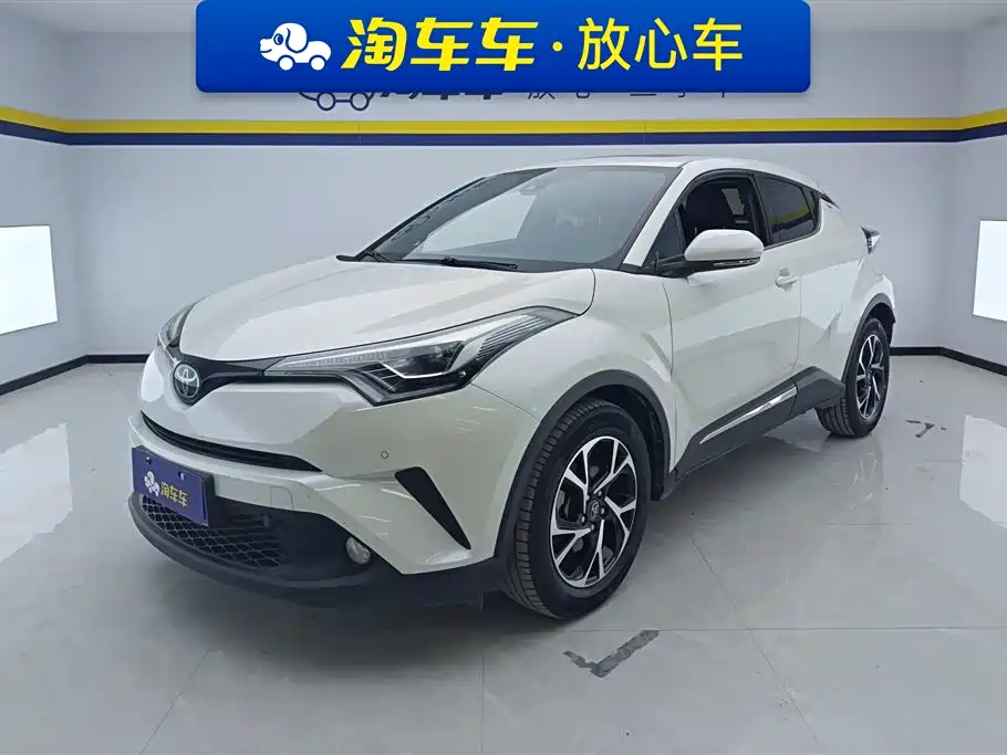 Toyota C-HR 2020 — фото 1