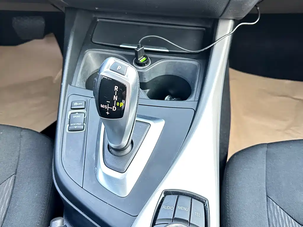 BMW 1 Series 2015 — фото 12