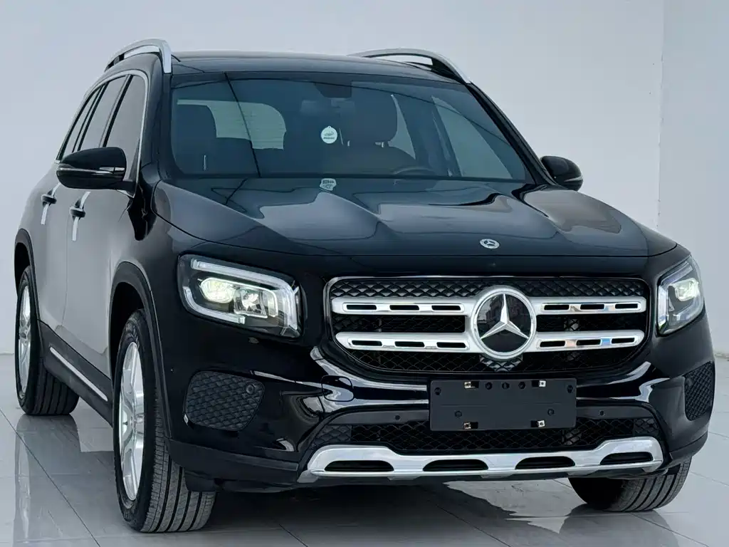 Mercedes-Benz GLB 2022 — фото 1