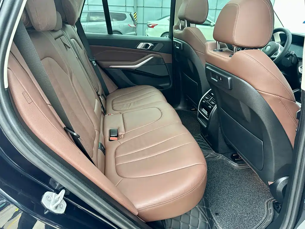 BMW X5 2022 — фото 11