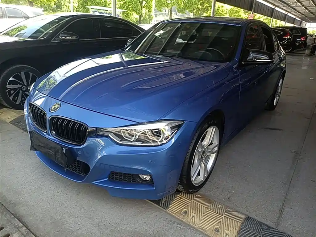 BMW 3 Series 2018 — фото 1
