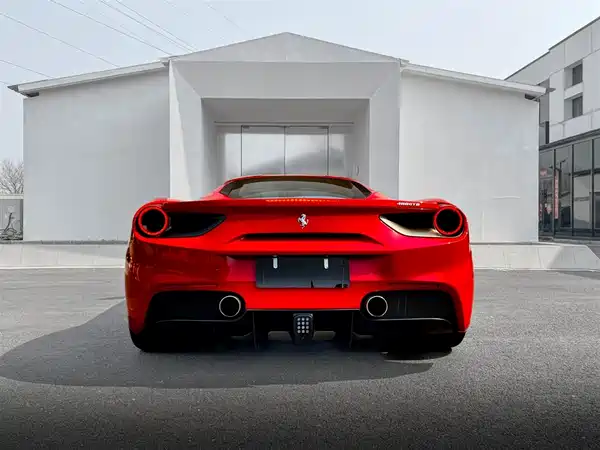 Ferrari 488 2015