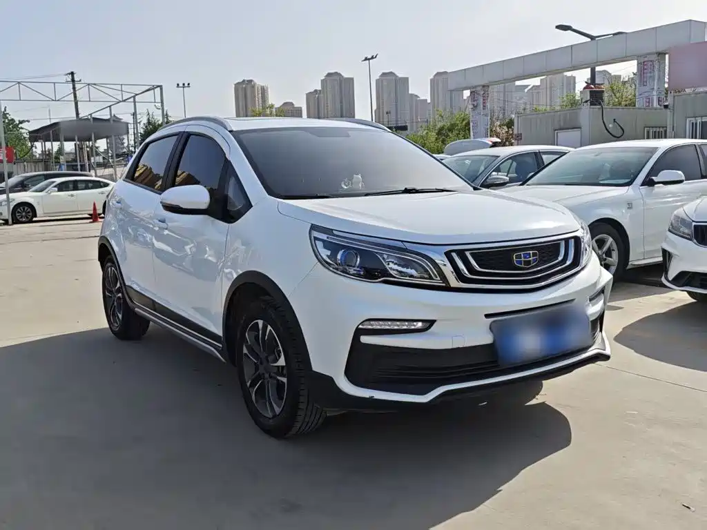 Geely Vision X3 2020 — фото 23