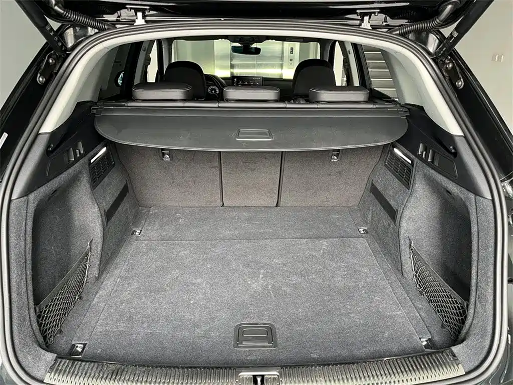 Audi Q5L 2022 — фото 9