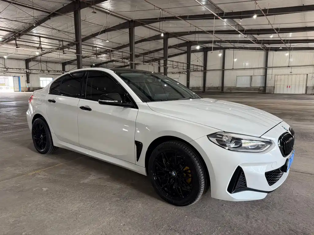 BMW 1 Series 2022