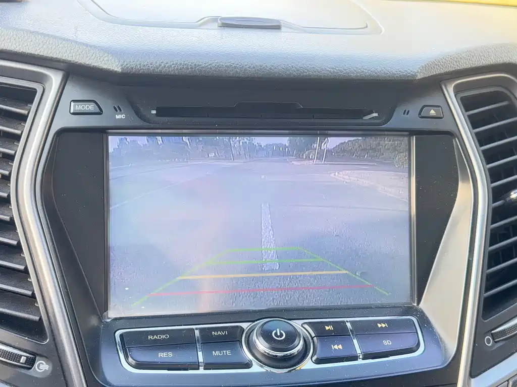 Hyundai Santa Fe 2015 — фото 16