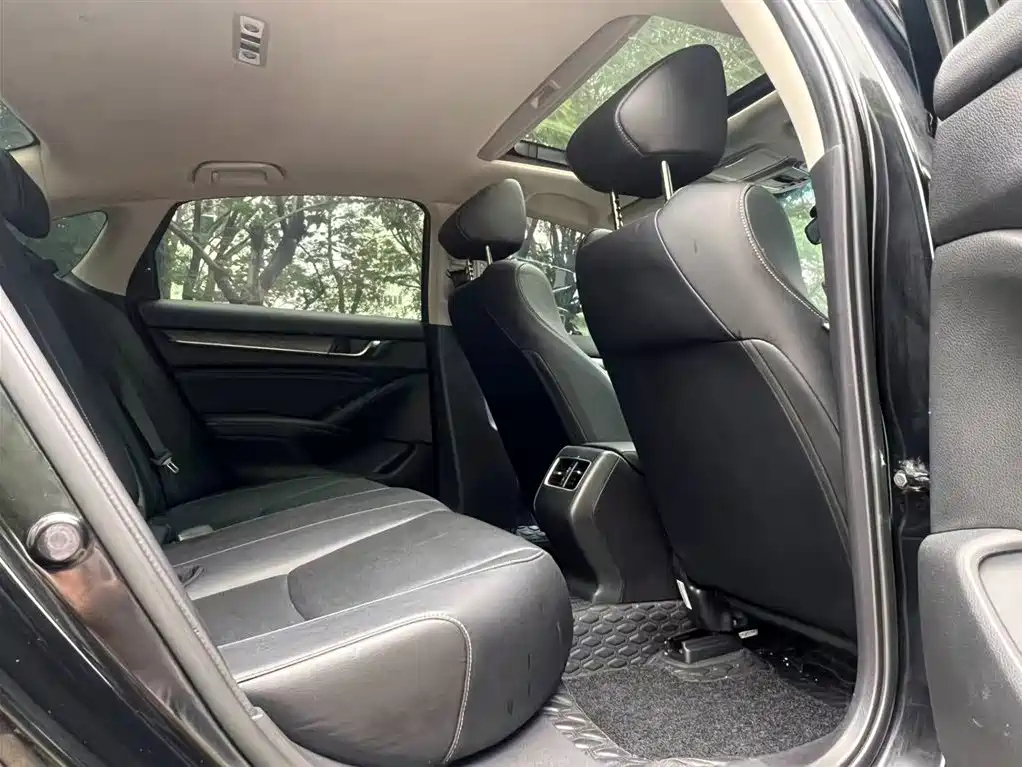 Honda Inspire 2021 — фото 12