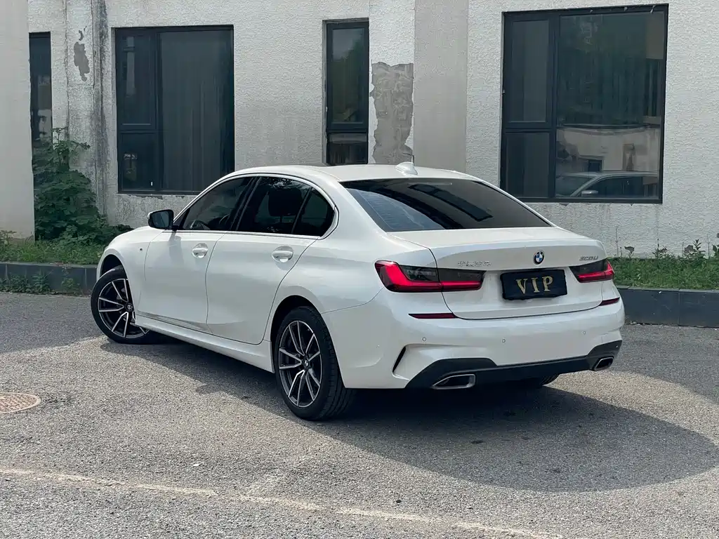 BMW 3 Series 2022