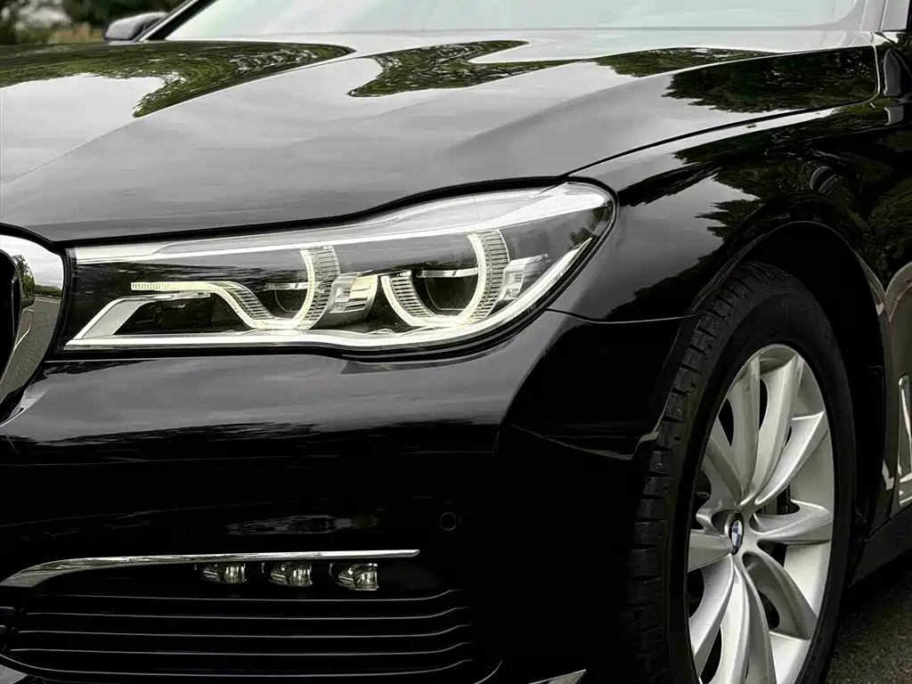 BMW 7 Series 2016 — фото 3