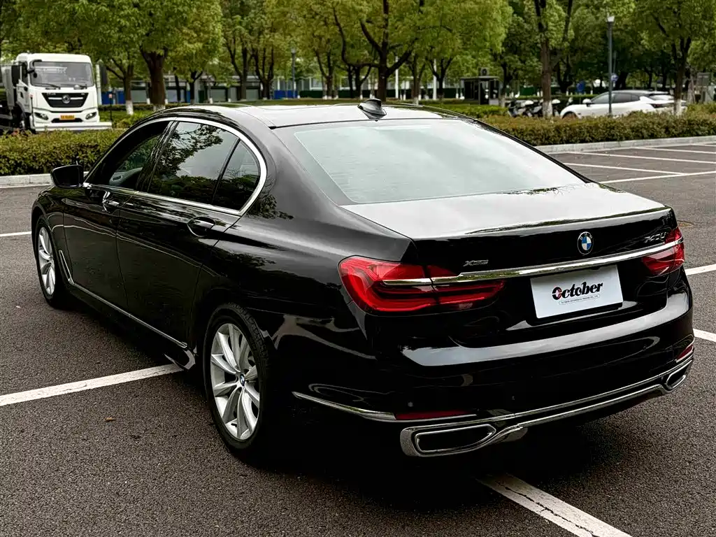 BMW 7 Series 2016 — фото 6