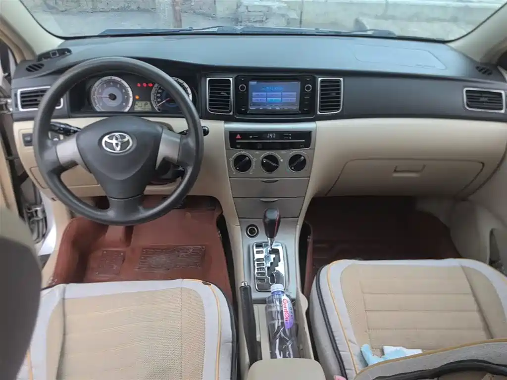 Toyota Corolla 2014 — фото 10
