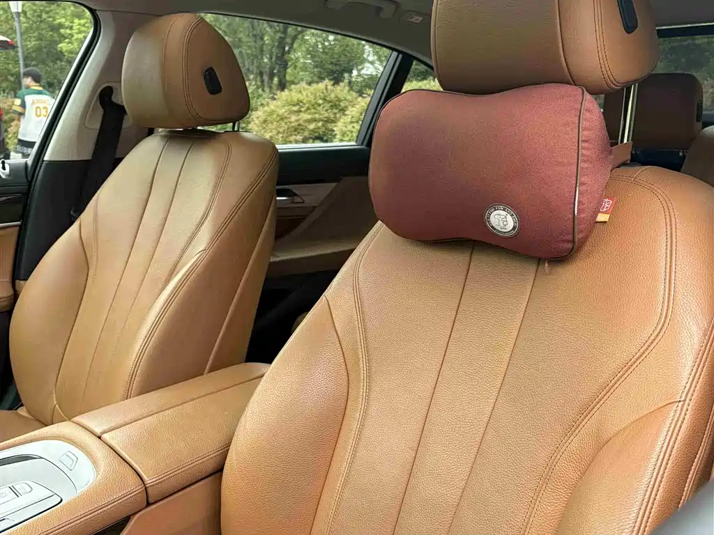BMW 7 Series 2016 — фото 15