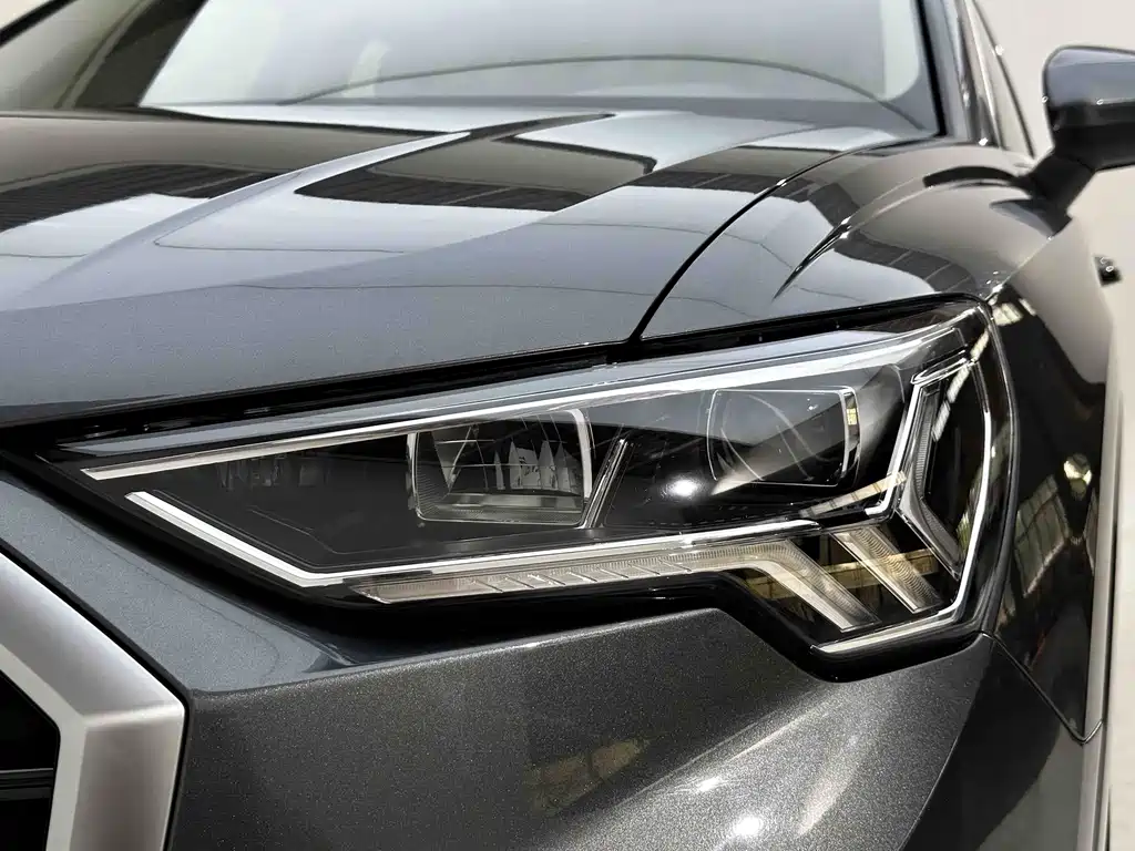 Audi Q3 2022 — фото 20