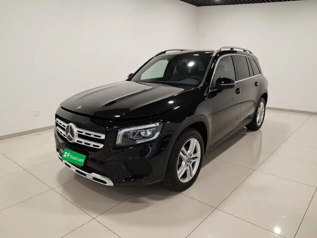 Mercedes-Benz GLB 2023