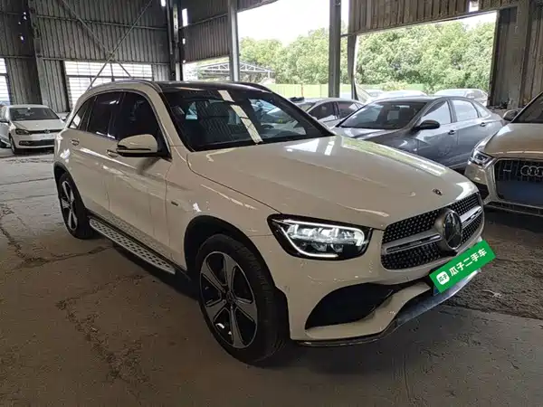 Mercedes-Benz GLC 2023