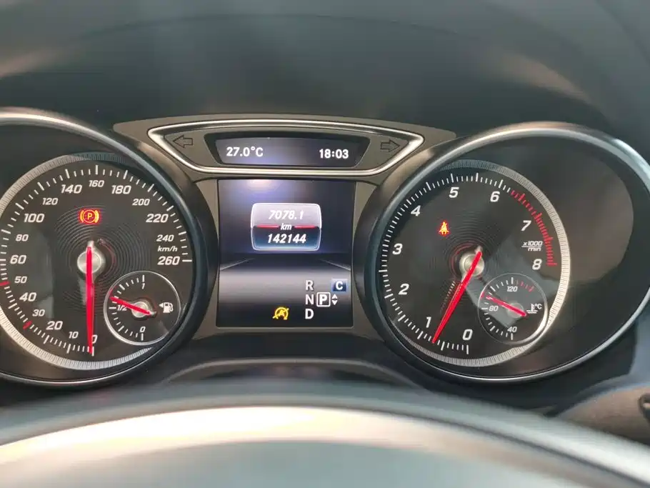 Mercedes-Benz CLA 2017 — фото 14