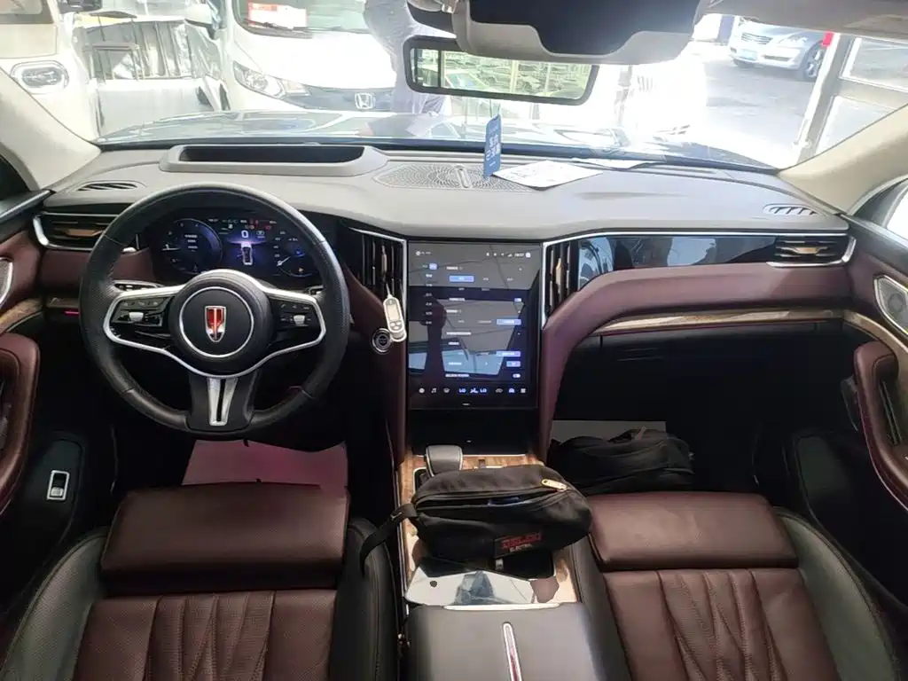 Hongqi HS7 2023